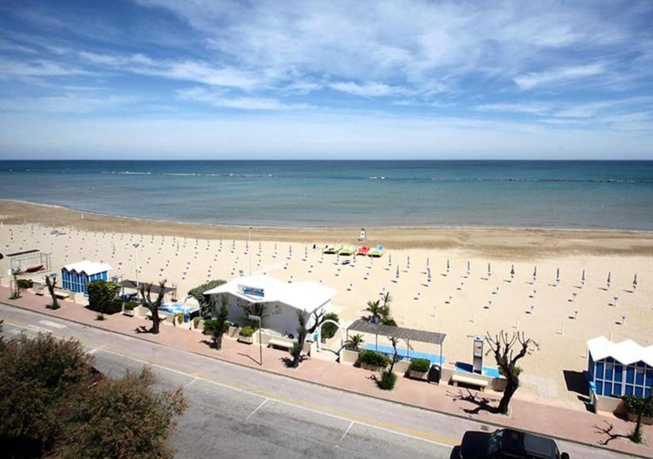 Miramare Inn Hotel Marotta Exterior photo