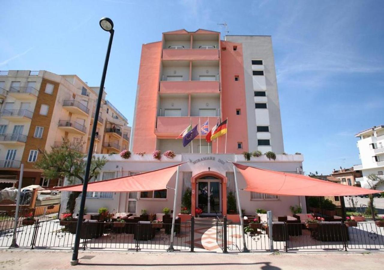 Miramare Inn Hotel Marotta Exterior photo